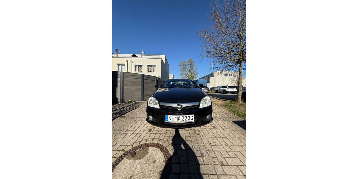 Opel Tigra 131.000 km 3.499 &euro; Nürnberg 90431