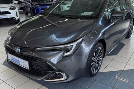 Toyota Corolla 23.135 km 28.490 &euro; Paderborn 33104