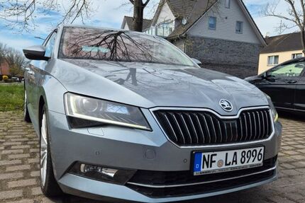 Skoda Superb 205.000 km 13.500 &euro; Bredstedt 25821