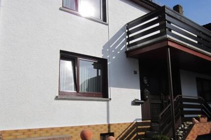 Gemütliche DHH mit 3 ZKB und Stellplatz in Bad Schwalbach-OT zimmer