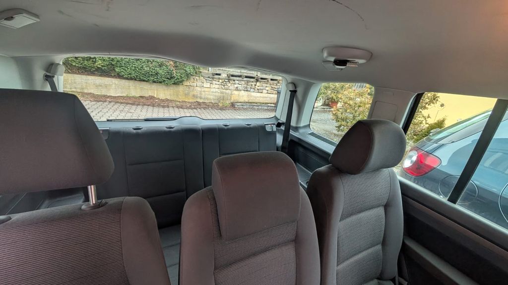 VW Touran 167.000 km 6.450 &euro; Gerbrunn 97218