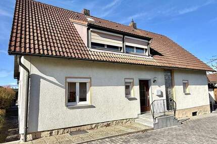 Haus Eslarn - 7 Zimmer, 151 m&sup2;, 180.000&euro; | Angebot:23824889