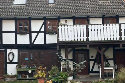 Renovierte 4-Zi-Whg. mit Balkon, Terrasse und Einbauküche 4 zimmer