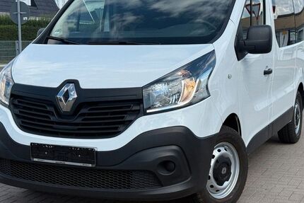 Renault Trafic 232.771 km 9.499 &euro; Tessin 18195