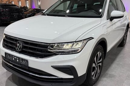 VW Tiguan 163.422 km 17.900 &euro; Riedstadt 64560