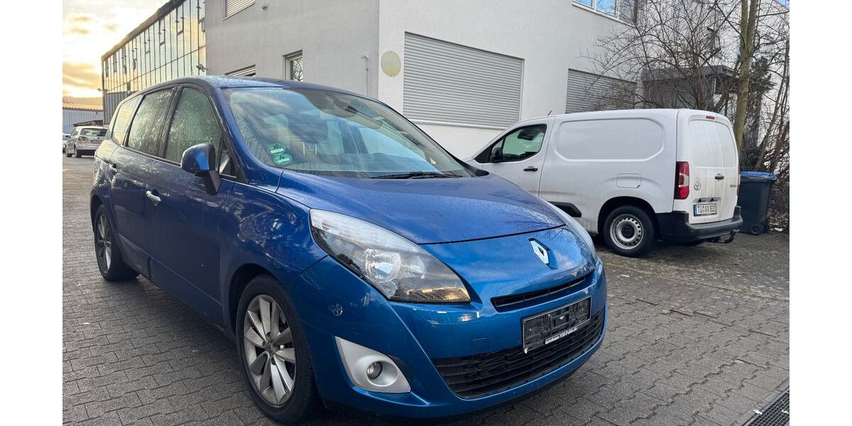 Renault Scenic 258.805 km 2.350 &euro; Ofterdingen 72131