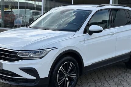 VW Tiguan 41.200 km 26.900 &euro; Dörpen 26892