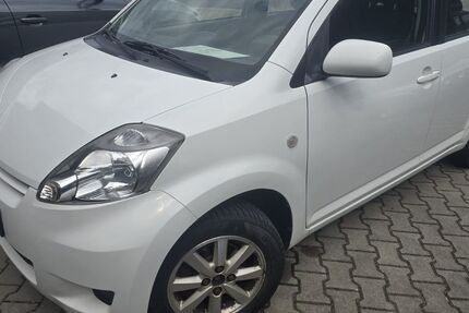 Daihatsu Sirion 140.000 km 5.490 &euro; Poppenricht 92284