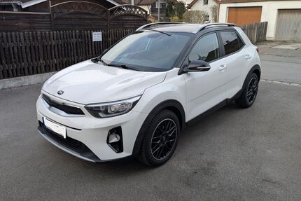 Kia Stonic 116.210 km 10.000 &euro; Unterhaching 82008