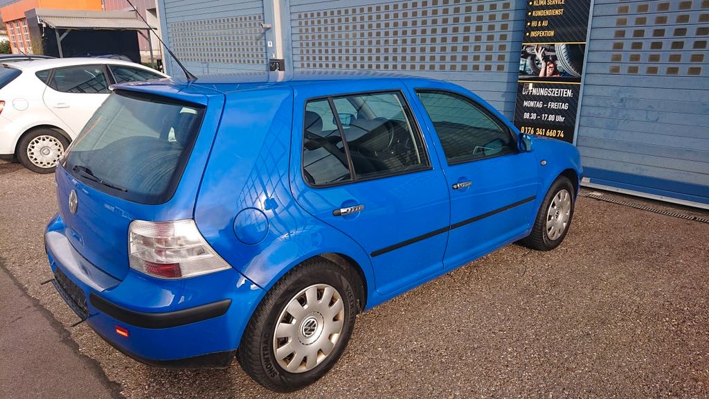 VW Golf 158.000 km 3.200 &euro; Königsbronn 89551