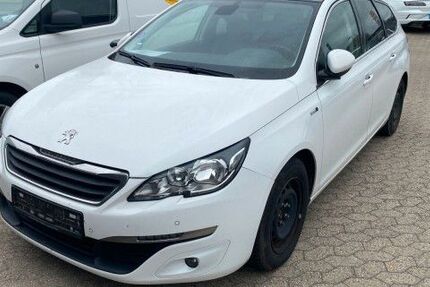 Peugeot 308 176.987 km 4.750 &euro; Budenheim 55257