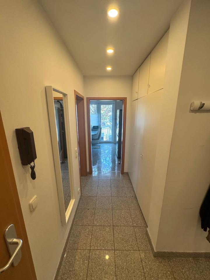 4-Zimmerwohnung Erdgeschoss mit Garage und Balkon !