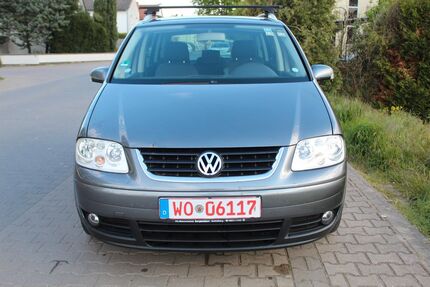 VW Touran 230.000 km 1.980 € Worms-Pfeddersheim 67551
