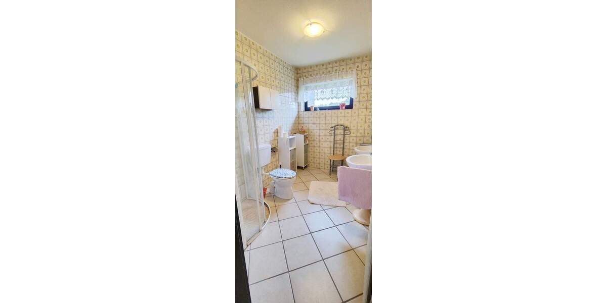 Charmantes Reihenmittelhaus in begehrter Lage von Oldenburg (Bümmerstede) 5 zimmer