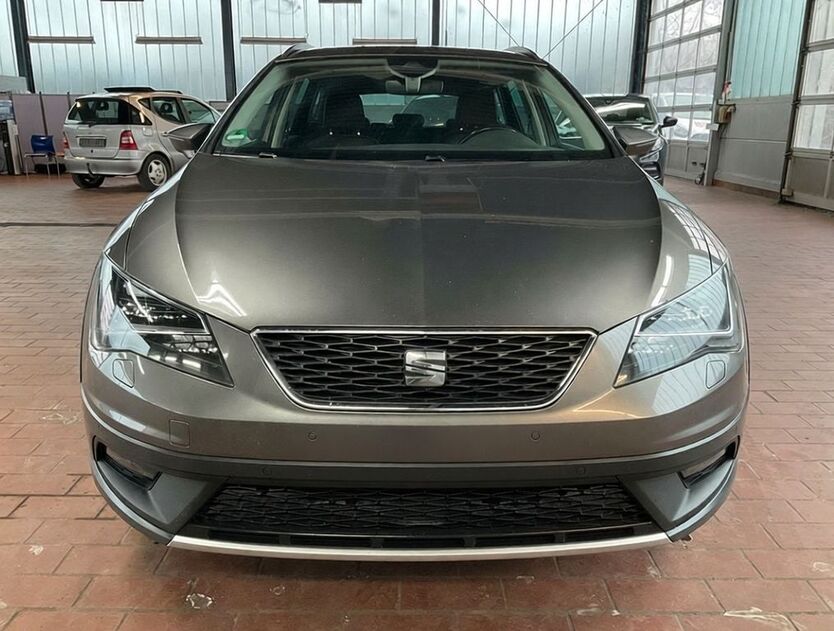 Seat Leon 115.350 km 13.700 € München 80809