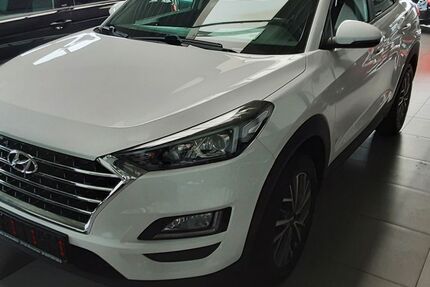 Hyundai TUCSON 94.800 km 15.390 € Monschau (bei Aachen) 52156