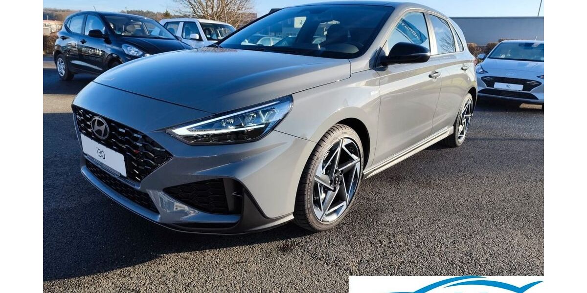 Hyundai i30 5.706 km 29.090 &euro; Freyburg 06632