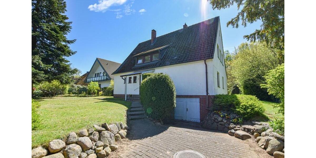 Einfamilienhaus Ahrensburg - 9 Zimmer, 170 m&sup2;, 2.650&euro; | Angebot:24800854