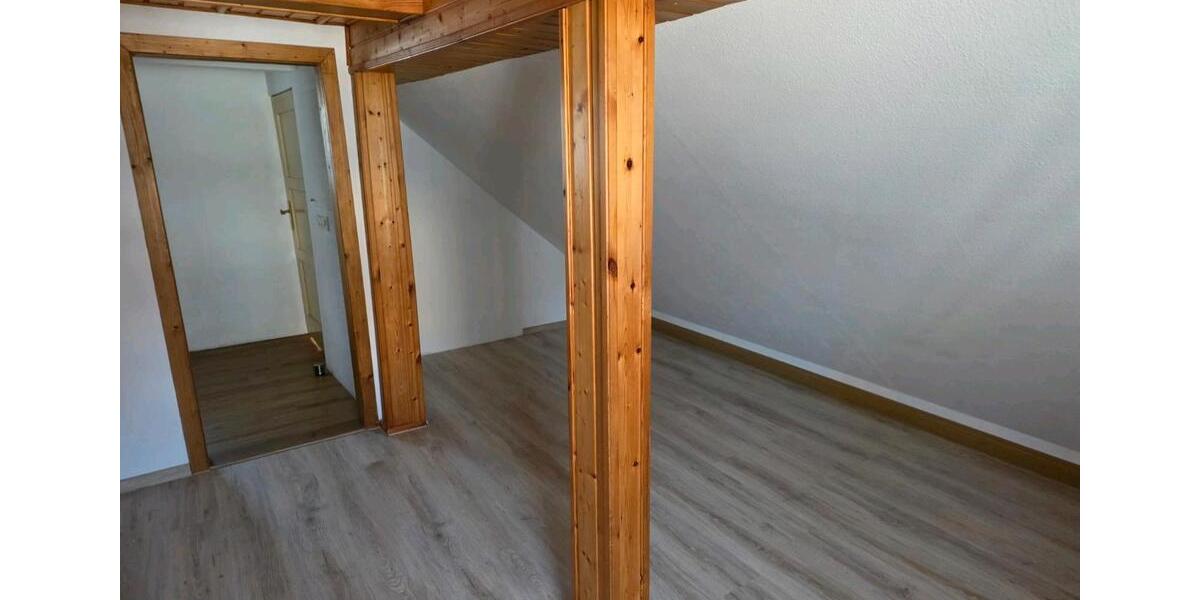 Einfamilienhaus Neuhaus am Rennweg - 4 Zimmer, 85 m&sup2;, 750&euro; | Angebot:26404816