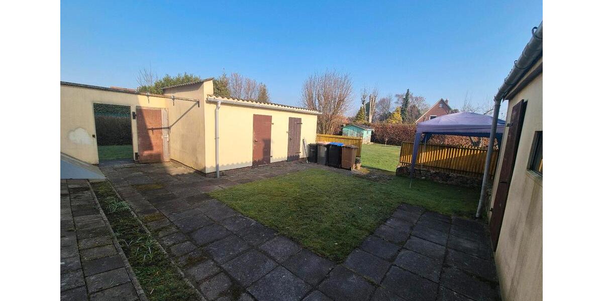 Etagenwohnung Varel - 4 Zimmer, 80 m&sup2;, 1.000&euro; | Angebot:25430096