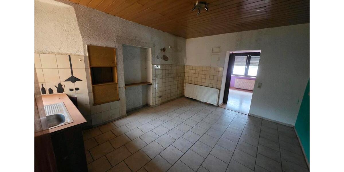 Etagenwohnung Bexbach - 2 Zimmer, 91 m&sup2;, 550&euro; | Angebot:26597293