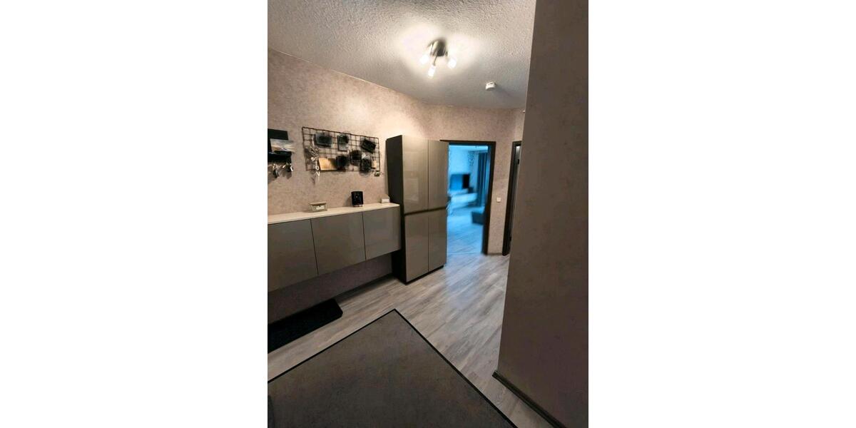 Etagenwohnung Altenkirchen (Westerwald) - 3 Zimmer, 100 m&sup2;, 245.000&euro; | Angebot:27071236