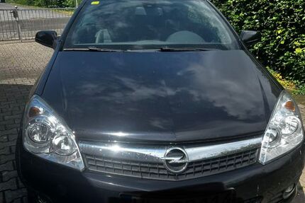 Opel Astra 143.000 km 2.777 &euro; Hollenbek 23883