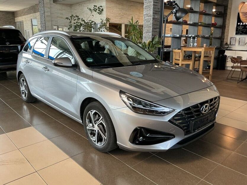 i30