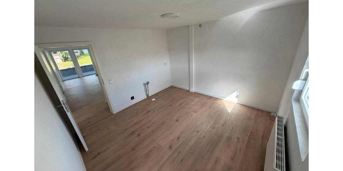 Einfamilienhaus Wolfhagen - 5 Zimmer, 135 m&sup2;, 329.000&euro; | Angebot:26802989