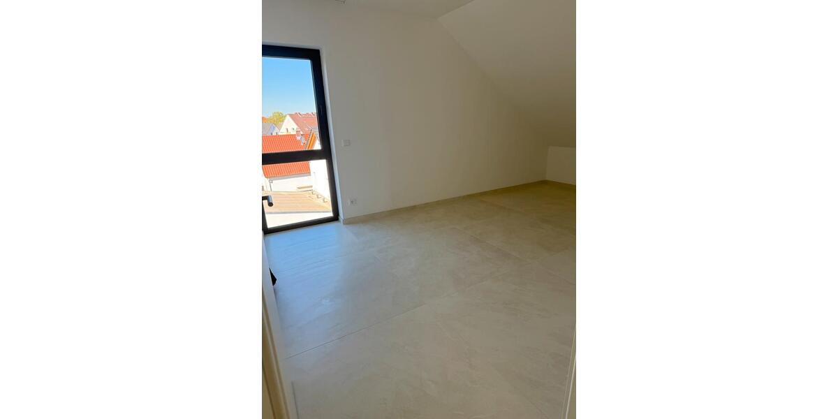 Maisonettenwohnung Nierstein - 5 Zimmer, 121 m&sup2;, 1.950&euro; | Angebot:26405795