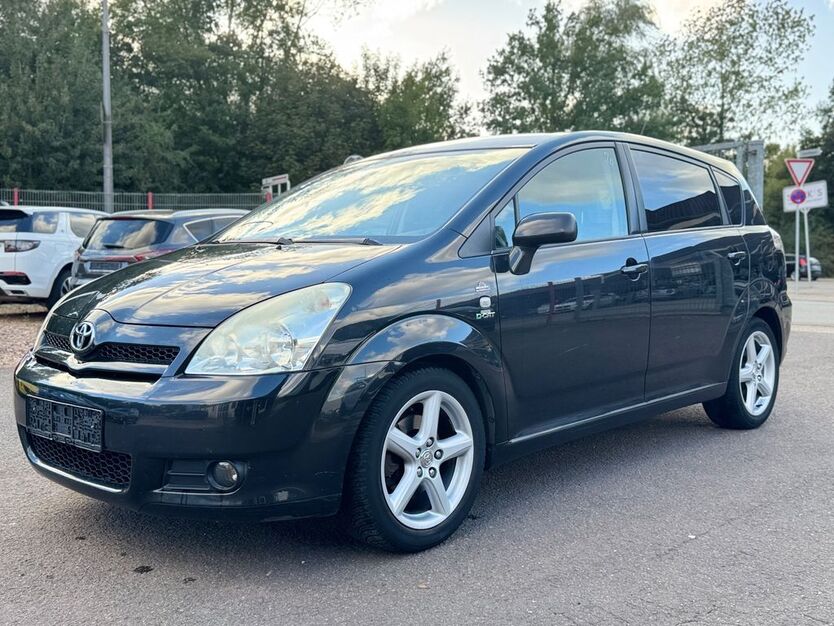 Toyota Corolla Verso 280.000 km 2.490 € Saarlouis 66740