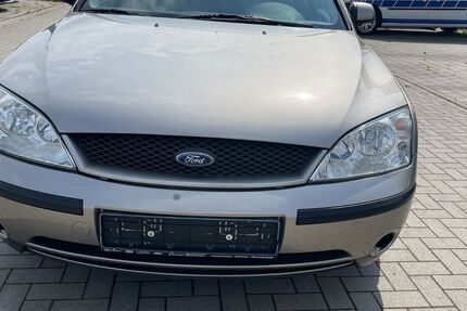 Ford Mondeo 147.550 km 1.290 &euro; Pinneberg 25421