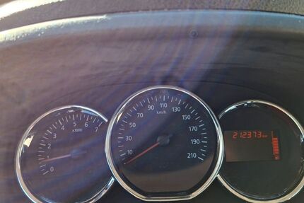 Dacia Lodgy 212.000 km 3.100 &euro; Barbing 93092