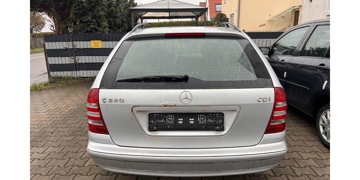 Mercedes-Benz C 220 355.940 km 2.000 &euro; Augsburg 86150
