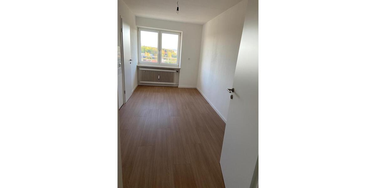 Etagenwohnung Kaufbeuren - 3 Zimmer, 82 m&sup2;, 1.100&euro; | Angebot:26381487