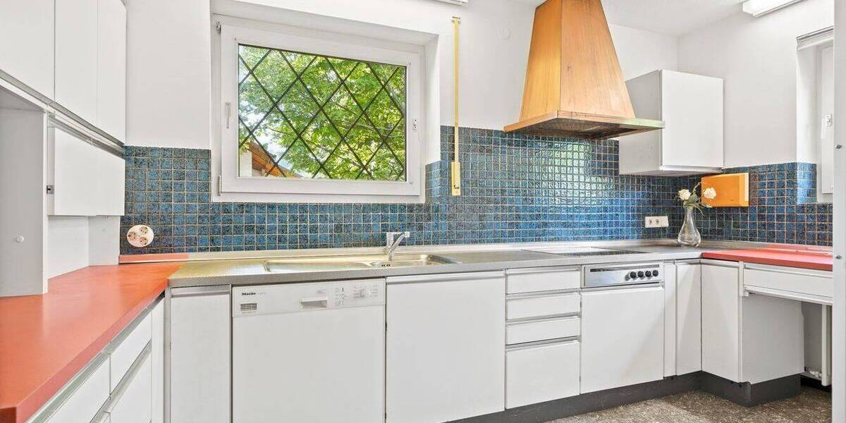 Einfamilienhaus Singen (Hohentwiel) Singen - 6 Zimmer, 235 m&sup2;, 695.000&euro; | Angebot:26835277