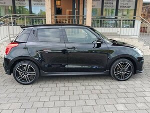 Suzuki SWIFT 1.4 SPORT HYBRID 28.130 km 18.990 &euro; Höhenkirchen-Siegertsbrun 85635