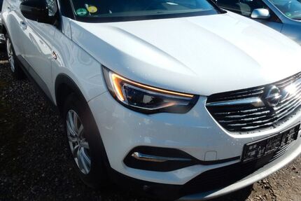 Opel Grandland (X) 138.000 km 14.900 &euro; Chemnitz 09116