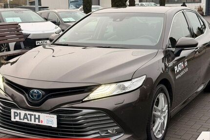 Toyota Camry 142.000 km 23.490 &euro; Rostock-Warnemünde 18119