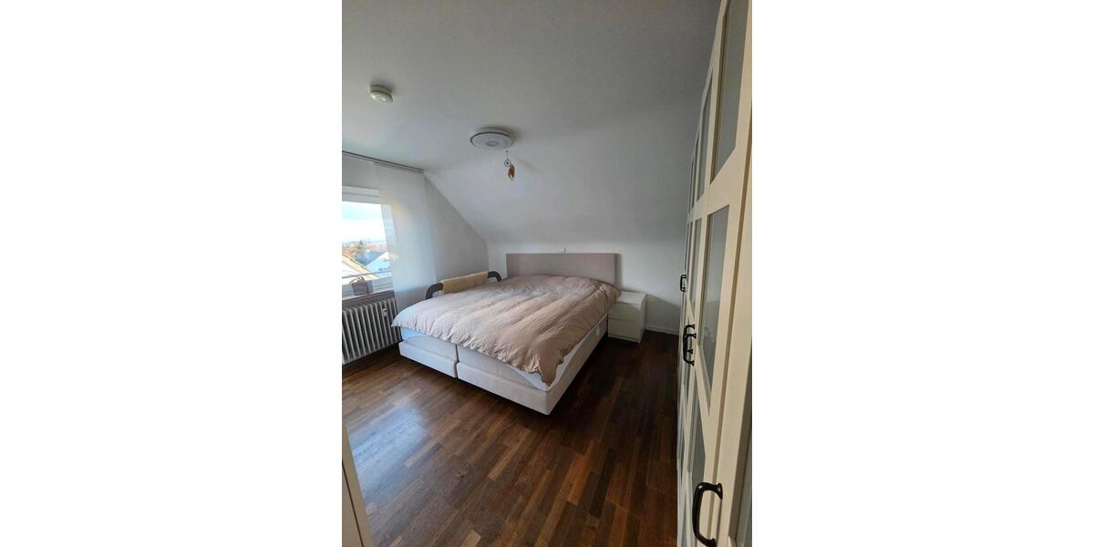 Dachgeschoßwohnung Stuttgart Neuwirtshaus - 3.5 Zimmer, 86 m&sup2;, 425.000&euro; | Angebot:25209138