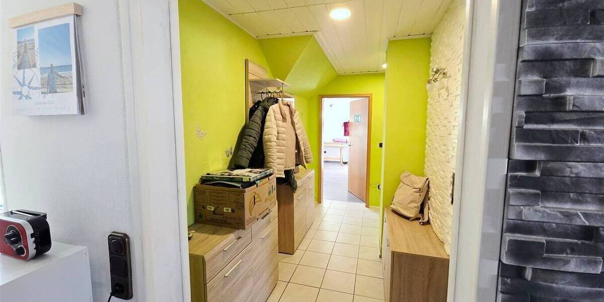 Reihenendhaus Poppenhausen Kützberg - 7 Zimmer, 179 m&sup2;, 429.000&euro; | Angebot:26777843