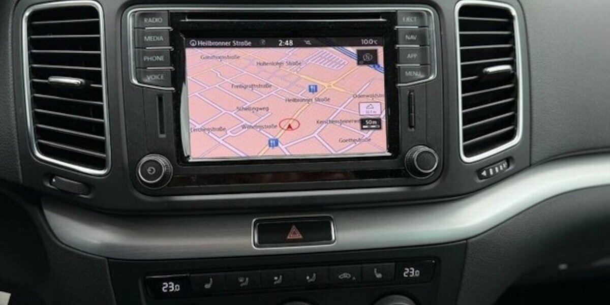 VW Sharan 2.0 TDI Comfortline BMT/Start-Stopp 212.000 km 13.490 &euro; Neckarsulm 74172
