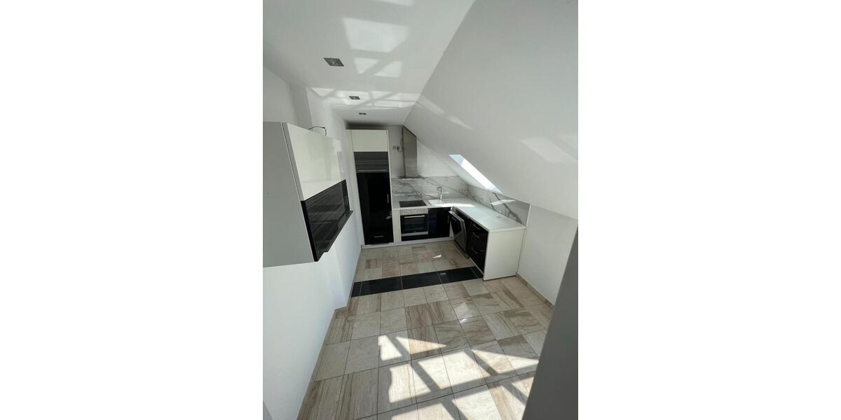 Dachgeschoßwohnung Pöttmes - 2 Zimmer, 55 m&sup2;, 700&euro; | Angebot:25415223