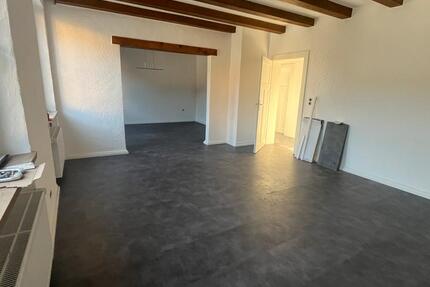 Schöne helle Duplex Wohnung in Kordel 5 zimmer