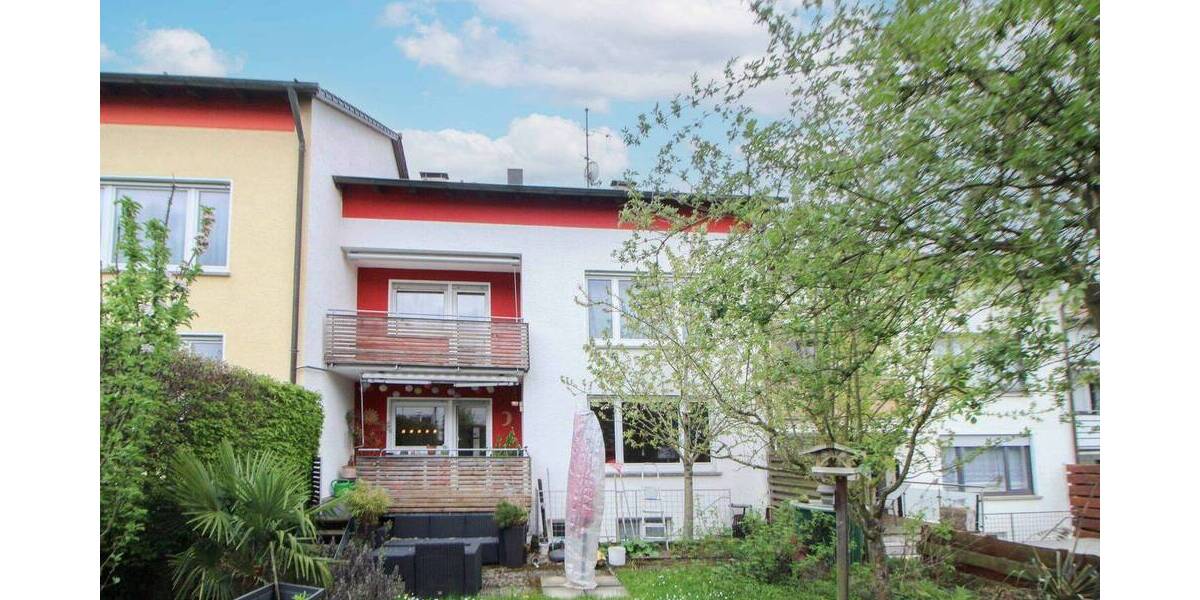 Reihenmittelhaus Stuttgart Steckfeld - 9 Zimmer, 208 m&sup2;, 765.000&euro; | Angebot:26881395