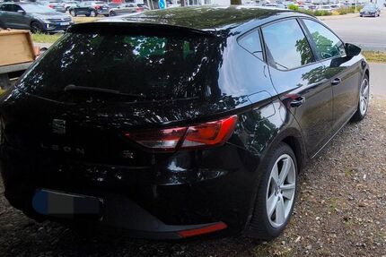 Seat Leon 131.900 km 12.500 &euro; Singen 78224