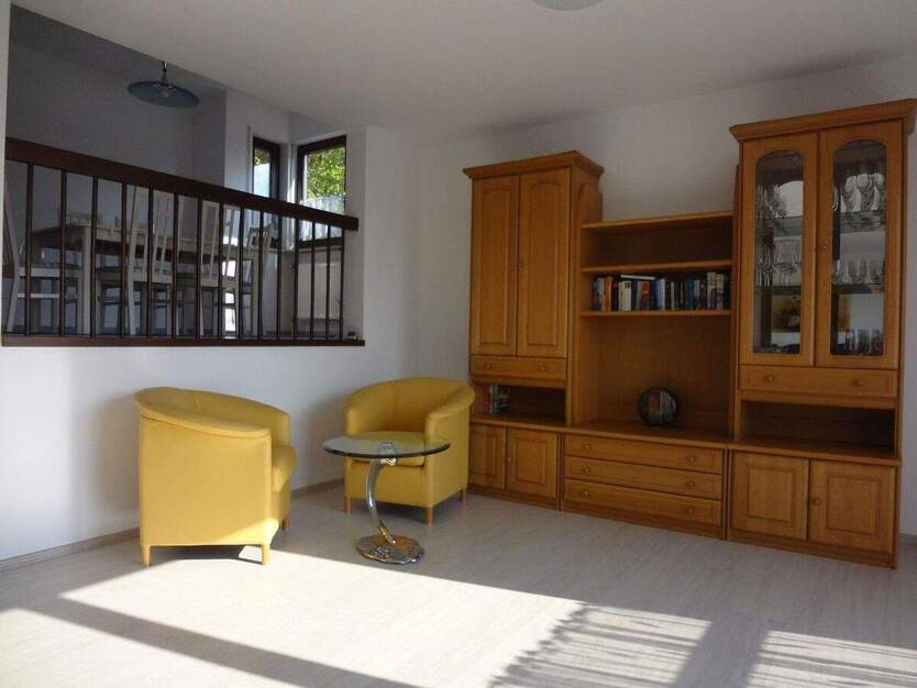 Sonnige Aussichtslage mit Weitblick - Reiheneckhaus mit Galerie, Studio und großem Garten in Happurg 5 zimmer