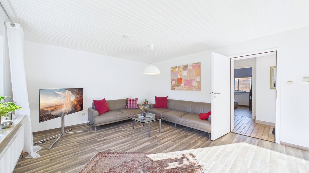 Mit 3D: Charmantes Einfamilienhaus in Buxtehude modernisiert zentrale Lage ideal für Paare & kleine Familien - Doppelhaushälfte Buxtehude | Angebot:26004357