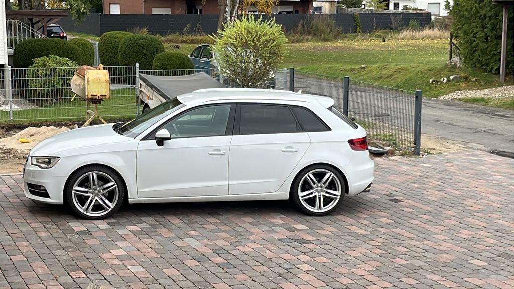 Audi A3 160.000 km 12.900 &euro; Wietze 29323