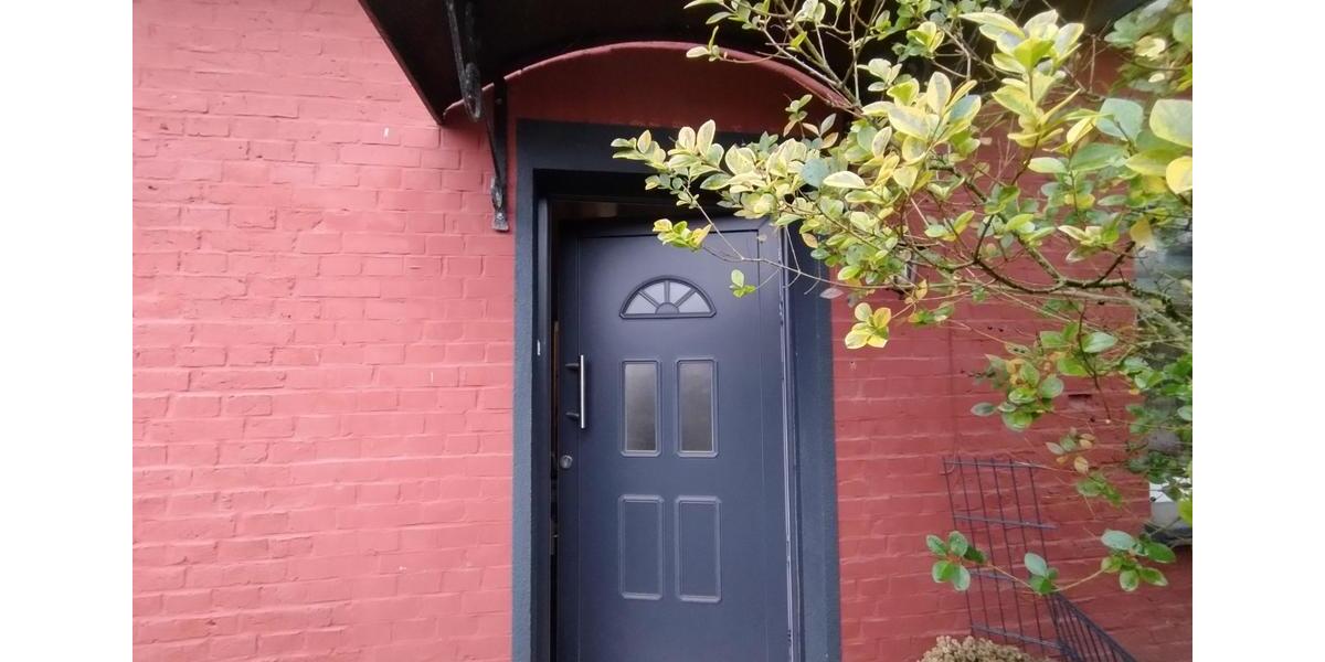 Großzügige 4-Zimmer-EG-Wohnung, EBK, 2 Bäder, Garten 4 zimmer